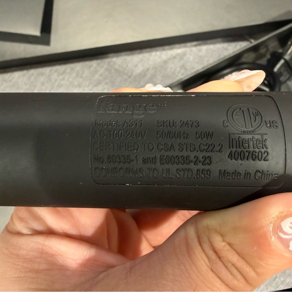 L’ANGE Hair Curler with Cooling Air Vents hair straightener flat iron - Picture 3 of 8